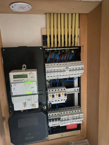 Copia Elektro Overgang 1 fase naar 3 fasen aansluiting